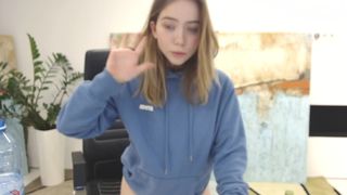 Some vaaskuar (horny new girl) 4