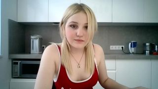 Sexy NN Teen kilenet (nice ass, handbra, nip slip) 4