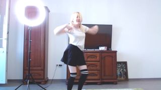 Sexy NN Teen kilenet (nice ass, handbra, nip slip) 2
