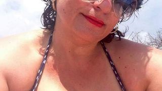 romanian sexy gabriela facebook friend  huge boobs