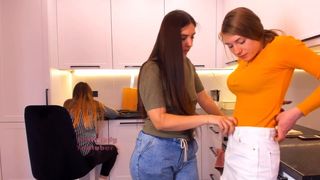 GOALEXGO_ lesbian show