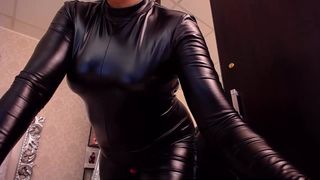 Amy_Milf latex show 2