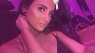 NaomiWoods SnapChat JyphF1LISwaBYaUmisdSEGFnlwFRFijX
