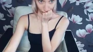 Stephaniatorr - MyFreeCams 2020-07-03 13_08