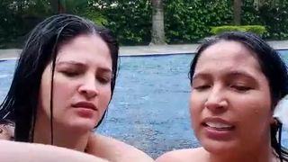 Carolina_Novoa_2020-06-20 pool party 2