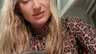 Koqcam webcam show 2020-04-02 23-40-26 427
