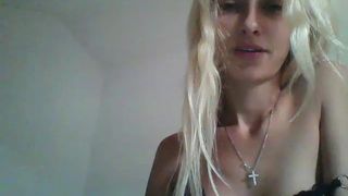 MonicaAster webcam show 2020-08-04 17-28-49 764