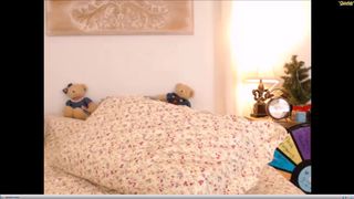 emma_lu - Masturbates on webcam - 20th Dec. 2016