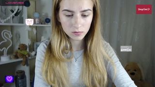 -Molly-Mae- cam show 2020-09-21 13-54-17 835