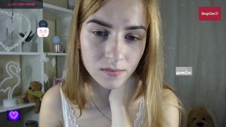 -Molly-Mae- cam show 2020-09-23 16-12-39 504