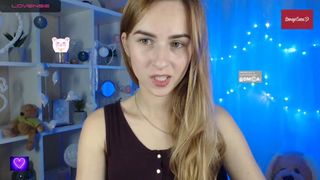 -Molly-Mae- cam show 2020-09-27 13-21-38 492
