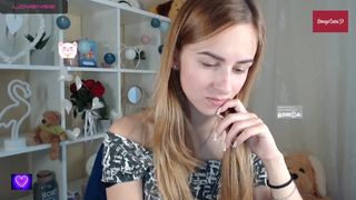 -Molly-Mae- cam show 2020-09-18 18-44-28 517