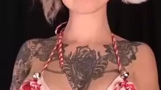 SaraX Christmas Jiggle