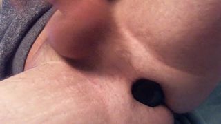 howbig23 getting down