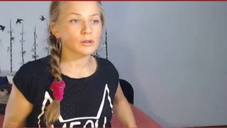 100percentdoll lick and pantie and deepthroat dildo