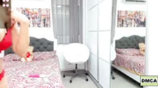 innocent_channel_show Ana wears many dress