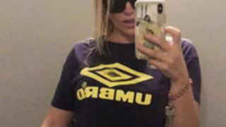 Daniela Blume Onlyfans enseñando en el ascensor