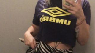 Daniela Blume Onlyfans enseñando en el ascensor