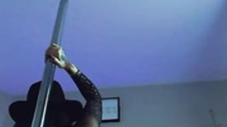 Ovo pole dancing