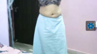 Nidhi Maria Cleveage