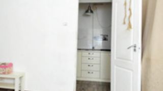 sarahadams's friend make a squirt