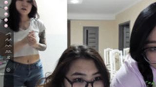Couple_assian Stripping 2