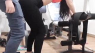 Marel69- Gimnasio comunitario- Jugueteado en público