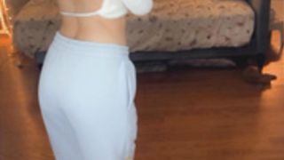 Tori @ 0nlyfans aka  cybersofty @ redd1t    STRIPS