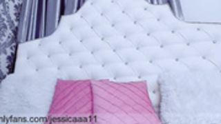 kiss_jess  is... you see everything yourself