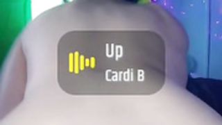 o0pepper0o twerking like the dumb whore she is