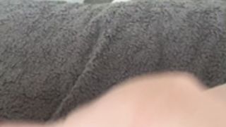 Lauryn masturbating
