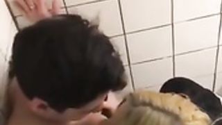 Lesbianas en el baño