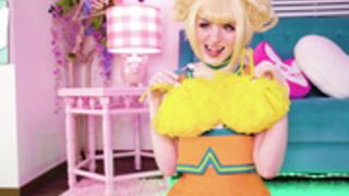 Tweetney: Toga Plays With Froppy Long Tongue