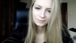 Missalis cute blonde