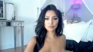 Esmeralda Bel naked tease