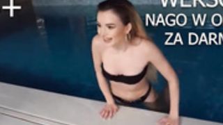 Wersow nago, pokazuje nowe cycki