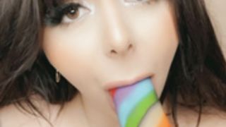 momo sucker
