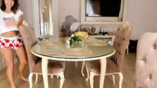 XMirrabbellaX 23 showing how strong she is