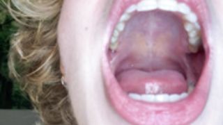 Sexy Onlyfans Babe Margo Show's The Inside Of her Mouth