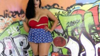 Yasmine James - Wonder Woman solo