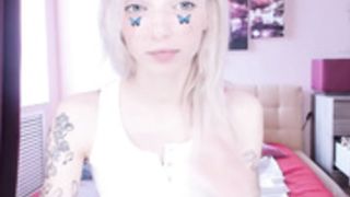 MelA 200912 0555 OutfitChange