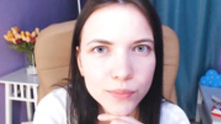 lauracute_ stares into your soul