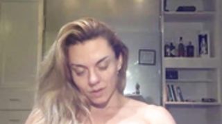 Amanda Machado IFBBPRO  anal dildo