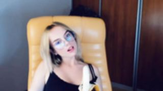 Vanillaatack banana teasing