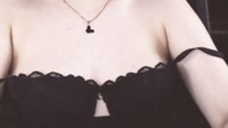 ammykitty amy_kis_  performs on 2020-12-25