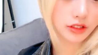 Chinese cam girl yoyo 1