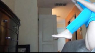 Janessa Brazil Trying on Jeans