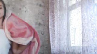 xxxx13xxxx - Beautiful babe sucks a huge dildo