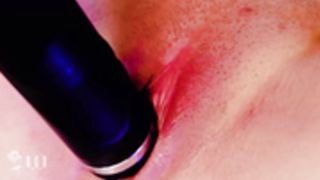 Saraomega teen lez action and Squirt @11:10