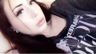 Elise Laurenne fingers her pussy